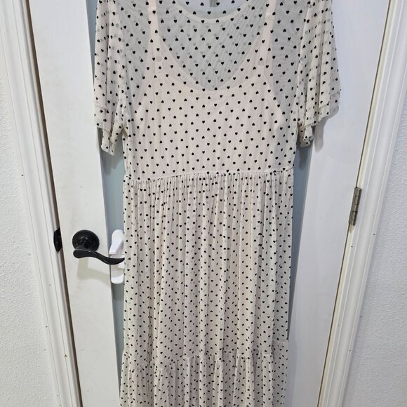 Torrid Cream Mesh Midi Dress with Black Hearts – Size 2 (18/20) - Picture 9 of 12
